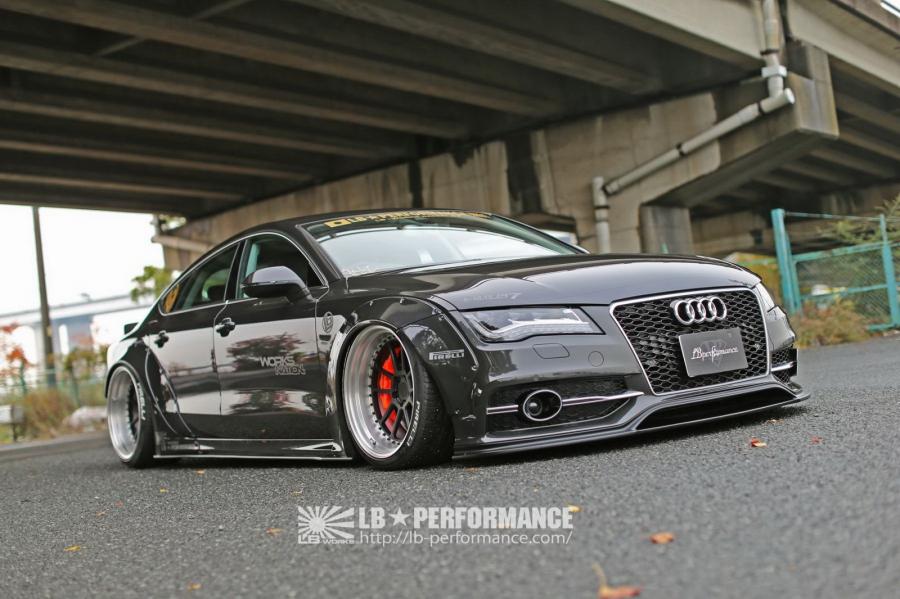  Audi S7 Sportback by Liberty Walk 2017 года  (фото 1 из 6)
